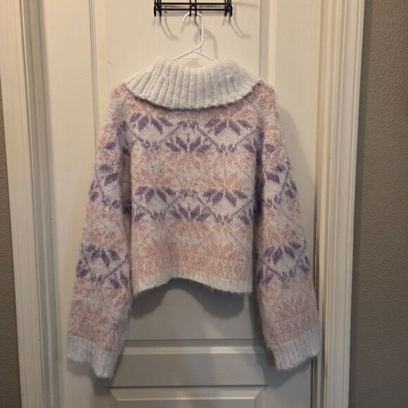 Trendy! Wild Fable Cropped Fuzzy Knit Sweater - Pastel Fair Isle - Size L - Picture 4 of 6